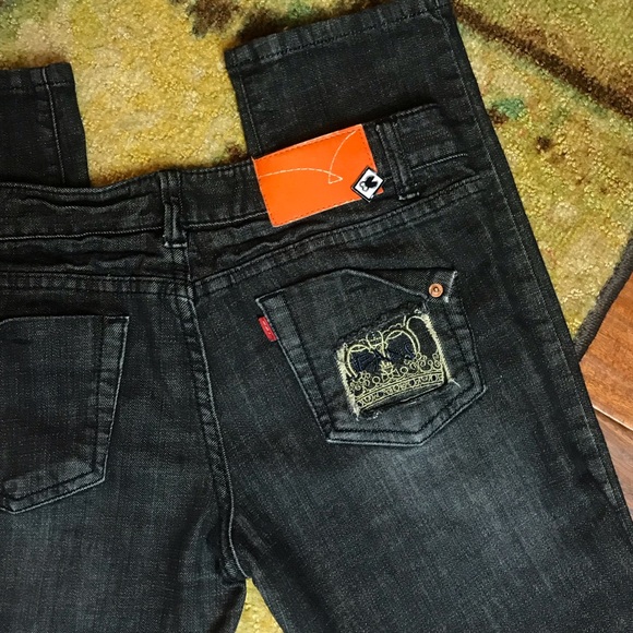 D2T Jeans Denim - Unique D2T Denim Division Jeans Black Denim Size 30